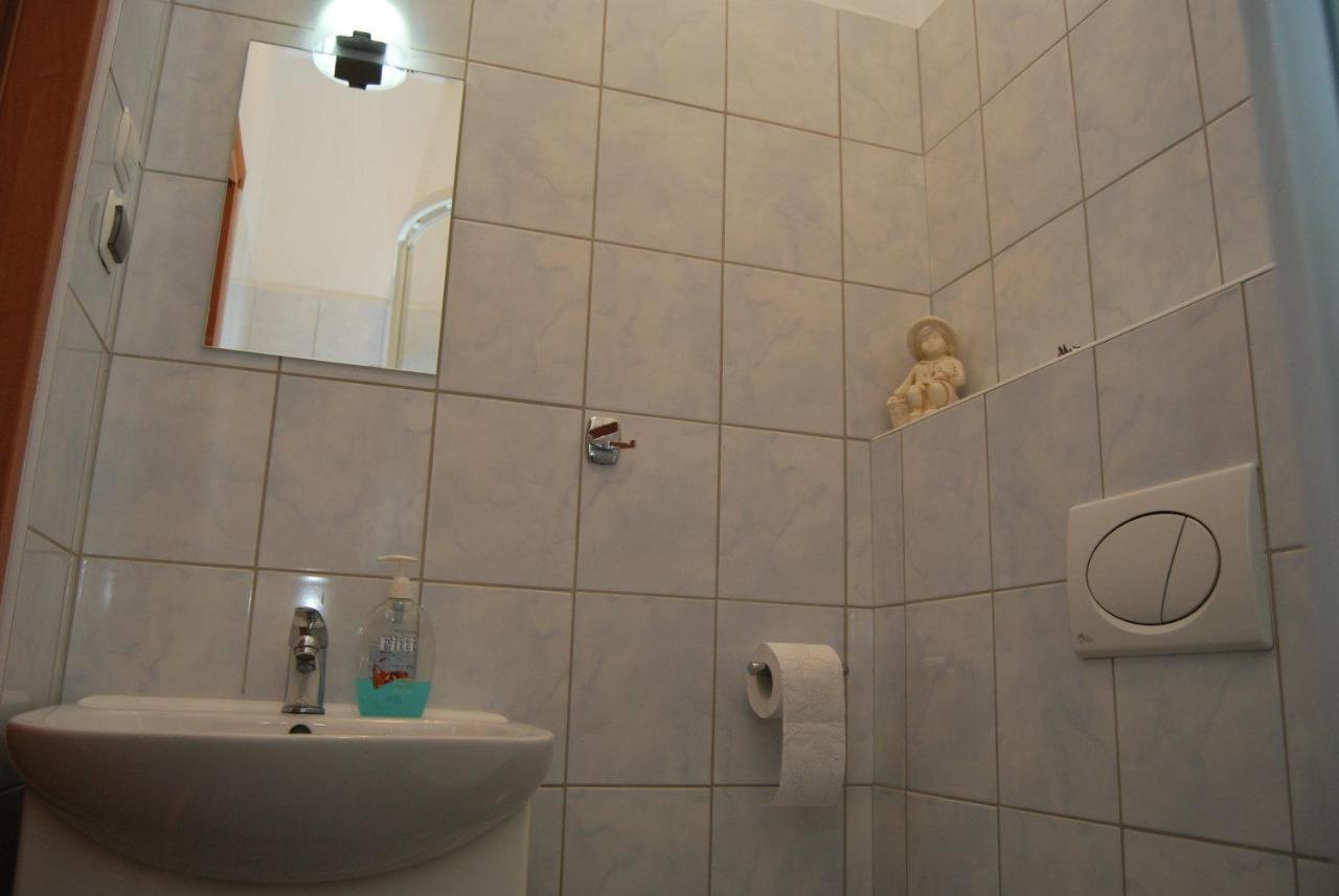 Noclegi Viktor Kalwaria Zebrzydowska Zimmer foto
